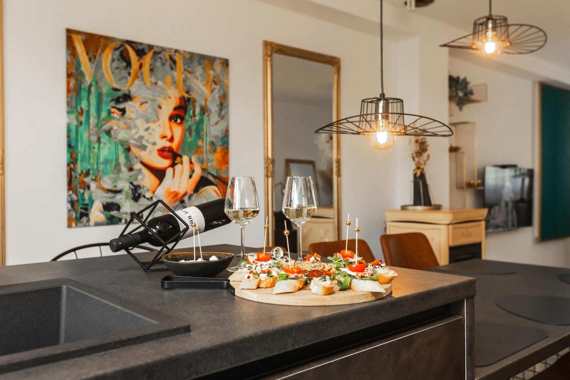 Deluxe Apartment Roma Имотски Экстерьер фото